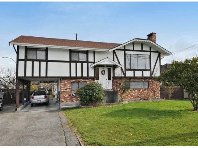 Main Photo: 4668 62nd Street in Ladner: Home for sale : MLS®# V1048610