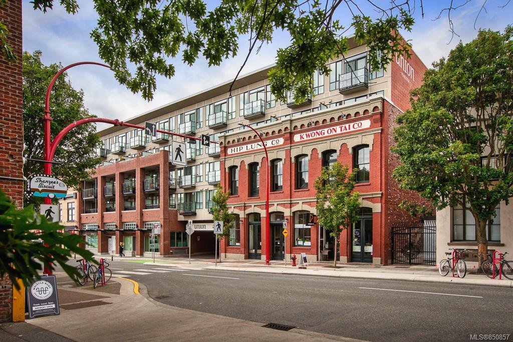 Main Photo: 403 528 Pandora Ave in : Vi Downtown Condo Apartment for sale (Victoria) : MLS®# 850857