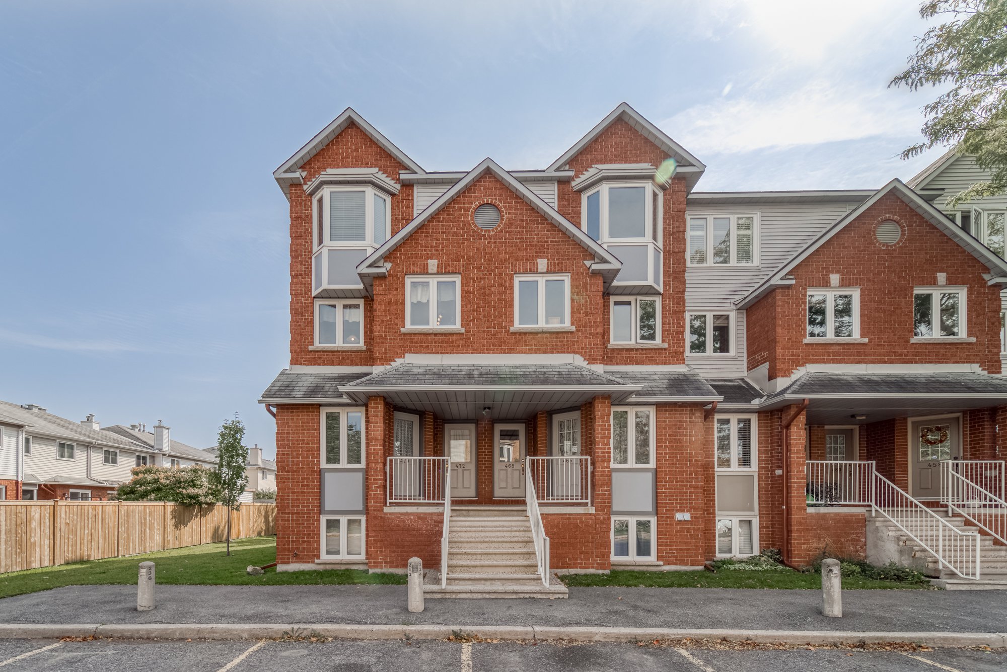 Front view - 2 Bedroom, 1.5 Bath Upper End Unit