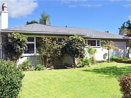 Main Photo: 27 Jedburgh Rd in VICTORIA: VR View Royal House for sale (View Royal) : MLS®# 699219
