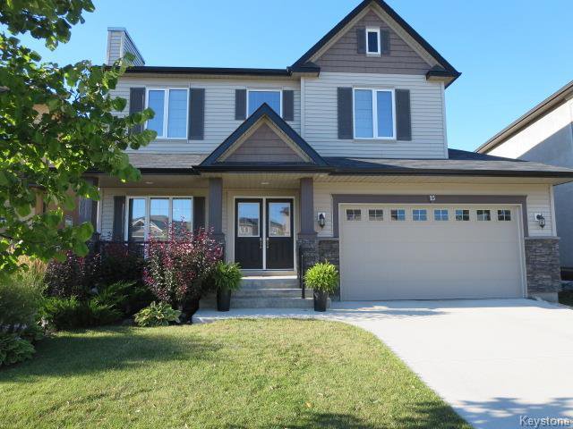 Main Photo: 15 Appletree Crescent in Winnipeg: Bridgwater Forest Residential for sale (1R) : MLS®# 1720782