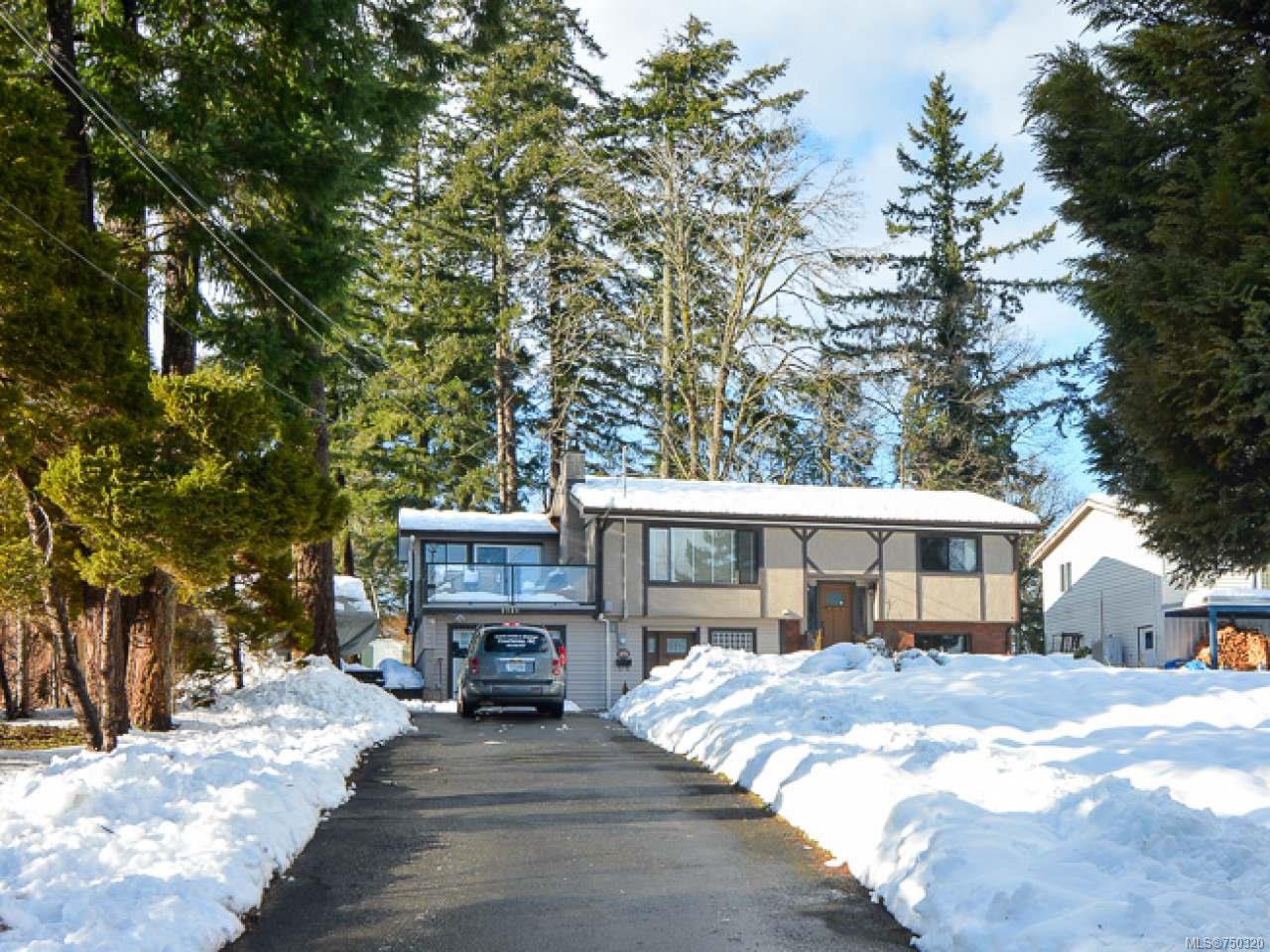 Main Photo: 2924 Suffield Rd in COURTENAY: CV Courtenay East House for sale (Comox Valley) : MLS®# 750320