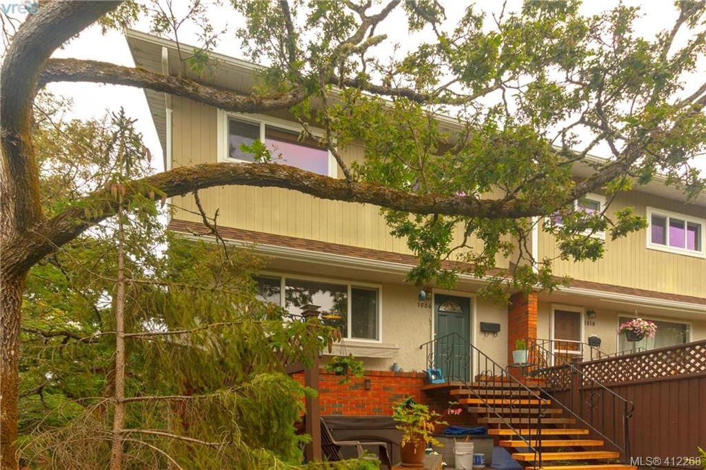 Main Photo: 1006 Falmouth Rd in VICTORIA: SE Swan Lake Row/Townhouse for sale (Saanich East) : MLS®# 817386