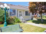Main Photo: 17 767 NORTH Road: Condo for sale : MLS®# V1073291