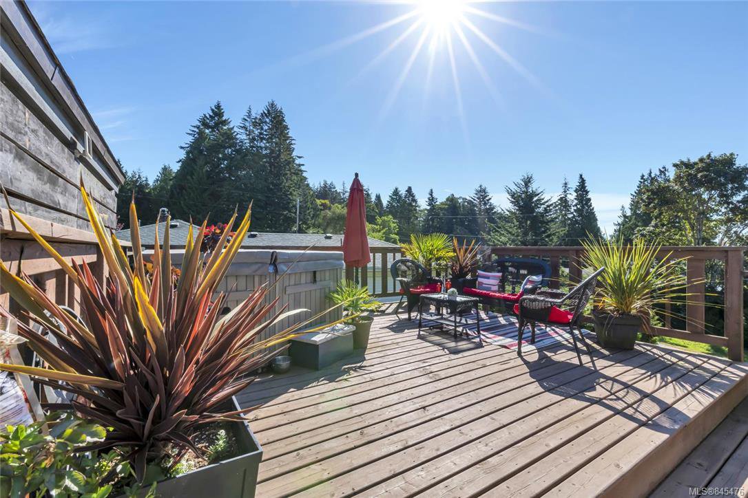 Main Photo: 2190 Henlyn Dr in : Sk John Muir Single Family Detached for sale (Sooke) : MLS®# 845476