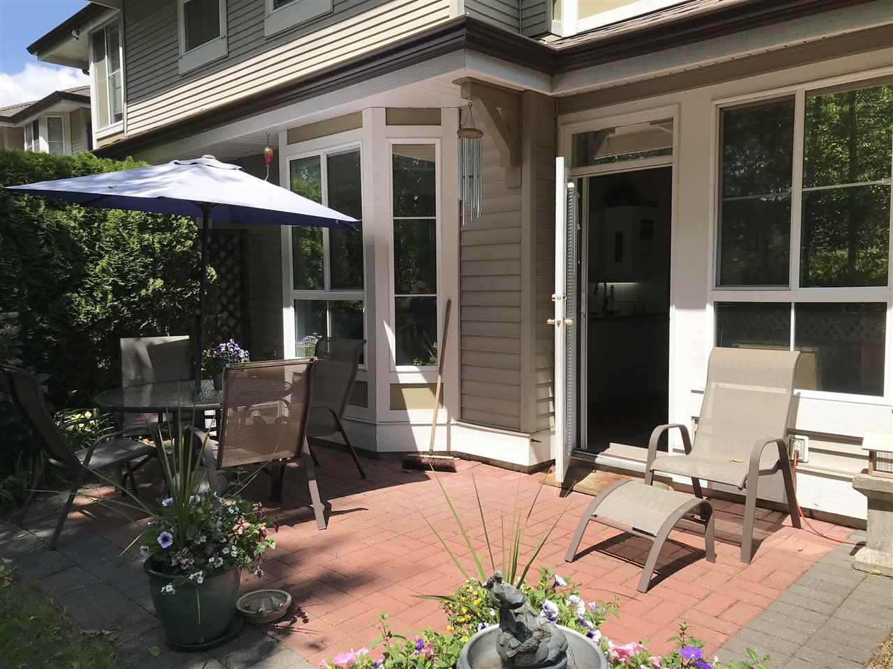 Main Photo: 14 6950 120 STREET in Surrey: West Newton Townhouse for sale : MLS®# R2383707