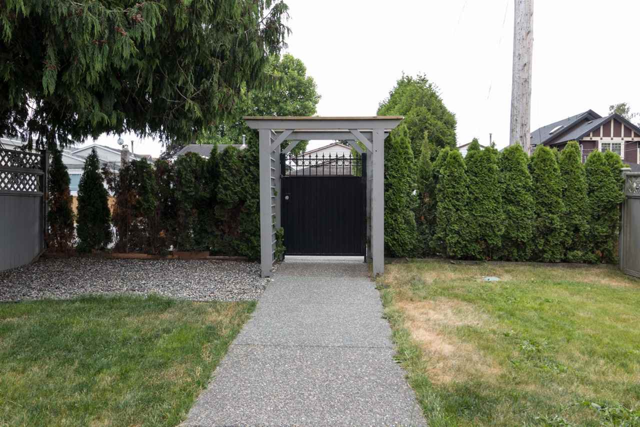 Main Photo: 3811 STEVESTON HIGHWAY in Richmond: Steveston North House for sale : MLS®# R2279681
