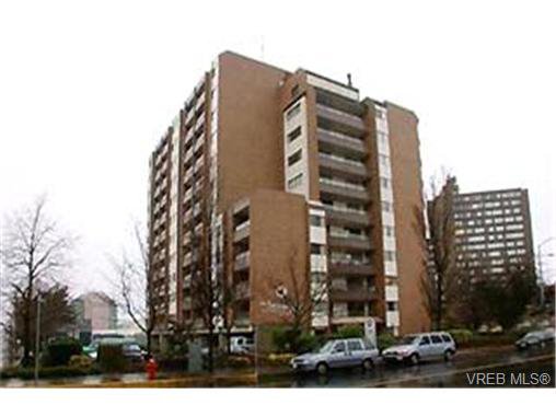 Main Photo: 207 1630 Quadra Street in VICTORIA: Vi Central Park Condo Apartment for sale (Victoria) : MLS®# 218441