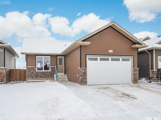 Main Photo: 854 Reimer Road in Martensville: Residential for sale : MLS®# SK801657