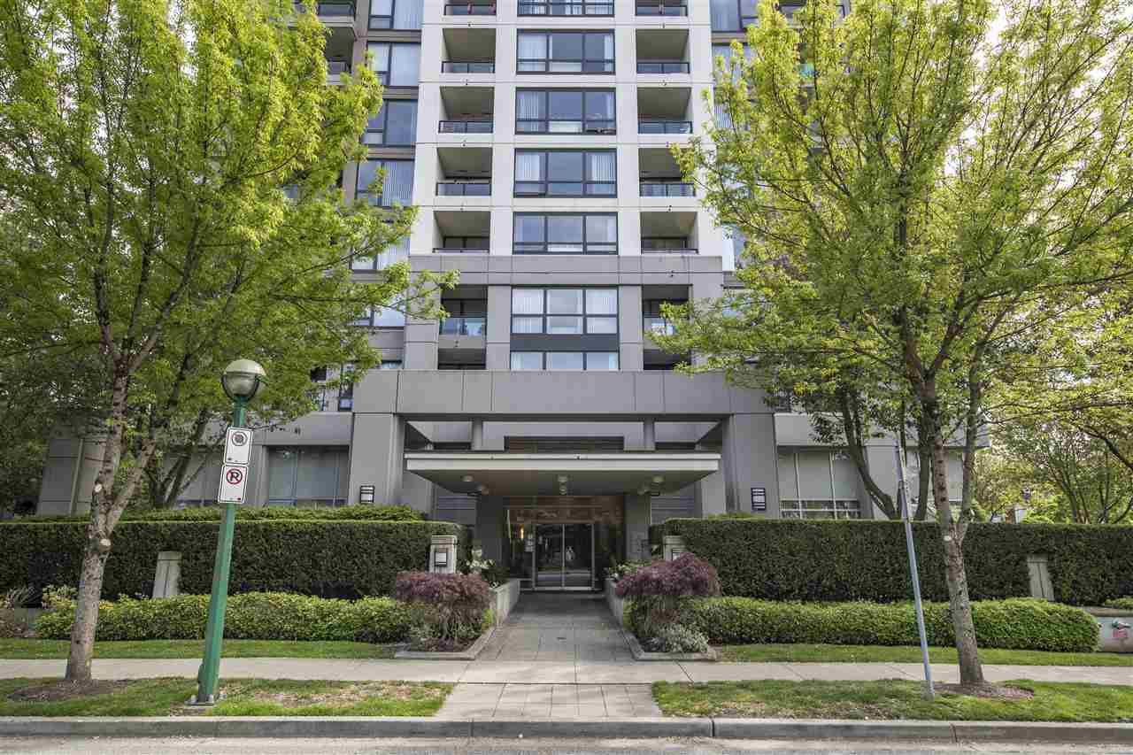 Main Photo: 1701 7108 COLLIER STREET in Burnaby: Highgate Condo for sale (Burnaby South) : MLS®# R2455526