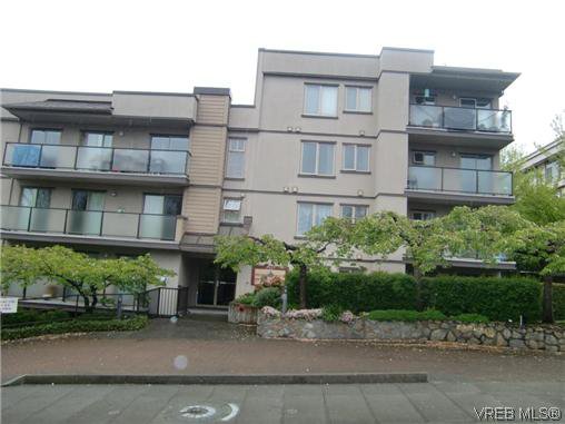 Main Photo: 406 2527 Quadra St in VICTORIA: Vi Hillside Condo for sale (Victoria) : MLS®# 568823