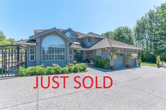 Main Photo: 15526 76a in surrey: House for sale : MLS®# R2011304
