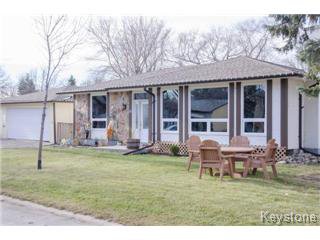 Main Photo: 27 Greyfriars Road in Winnipeg: Fort Richmond Single Family Detached for sale (South Winnipeg) : MLS®# 1427120