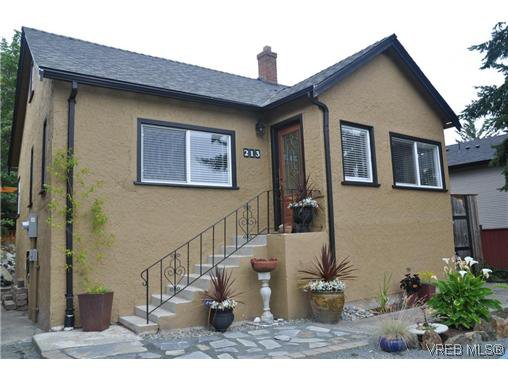 Main Photo: 213 Helmcken Rd in VICTORIA: VR View Royal Single Family Detached for sale (View Royal) : MLS®# 614104
