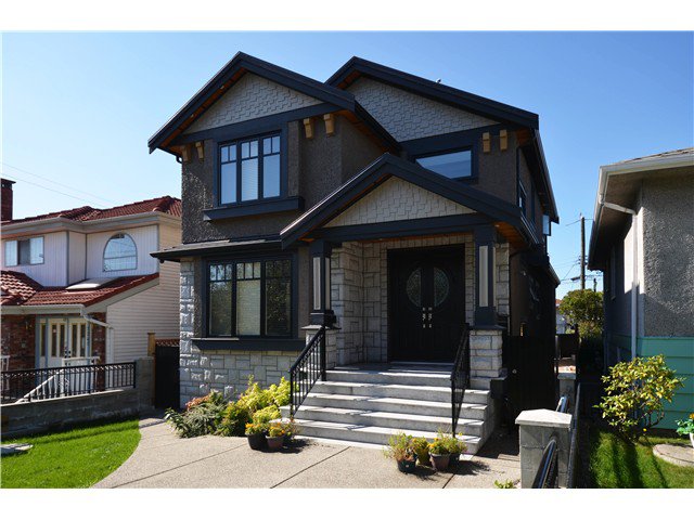 Main Photo: 7229 FLEMING ST in Vancouver: Fraserview VE House for sale (Vancouver East) : MLS®# V1088014
