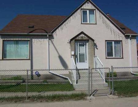 Main Photo: 1105 SELKIRK: Residential for sale (North End) : MLS®# 2708089