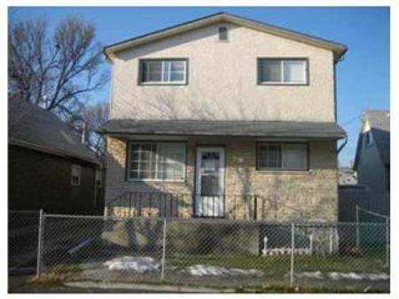 Main Photo: 718 MANITOBA Avenue in Winnipeg: Residential for sale (Canada) : MLS®# 1120963