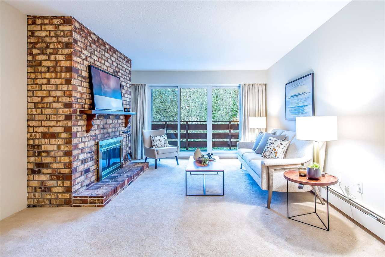 Main Photo: 207 1385 DRAYCOTT ROAD in North Vancouver: Lynn Valley Condo for sale : MLS®# R2355699