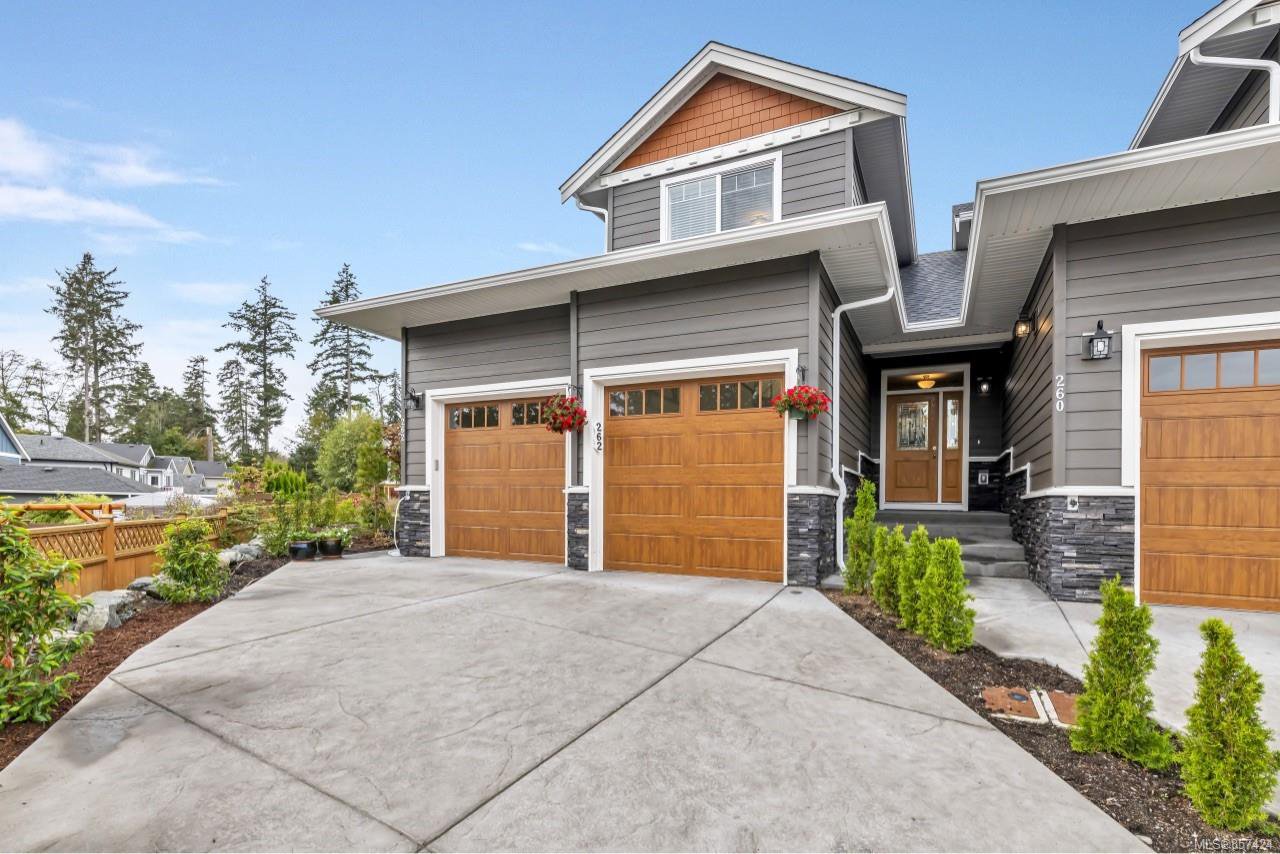 Main Photo: 262 6995 Nordin Rd in : Sk Whiffin Spit Row/Townhouse for sale (Sooke) : MLS®# 857424