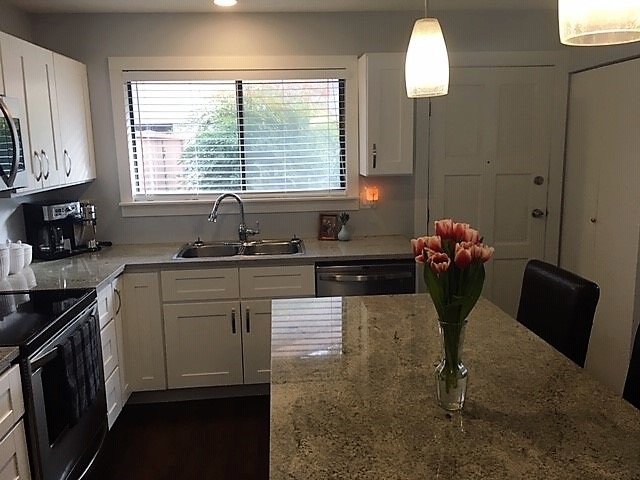 Main Photo: 835 NORTH ROAD in Gibsons: Gibsons & Area Townhouse for sale (Sunshine Coast) : MLS®# R2339825