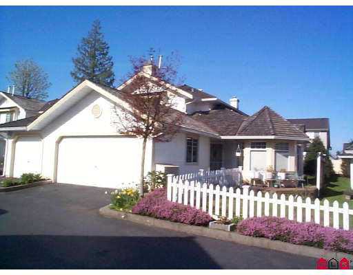 Main Photo: 119 8737 212 in : Walnut Grove Townhouse for sale (Langley)