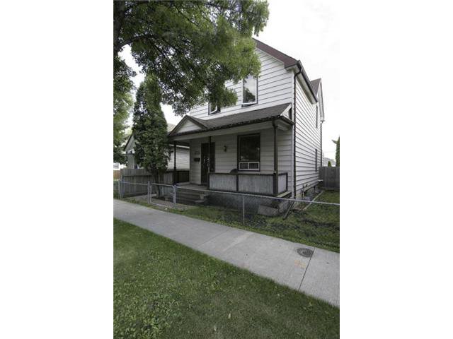 Main Photo: 826 Manitoba Avenue in WINNIPEG: North End Residential for sale (North West Winnipeg) : MLS®# 1216948