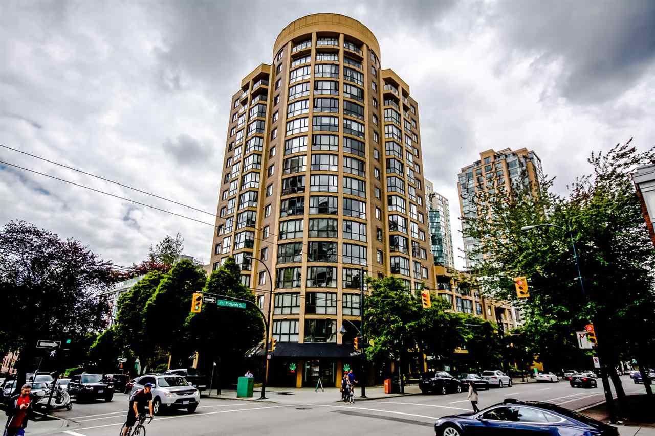 Main Photo: 311 488 HELMCKEN STREET in Vancouver: Yaletown Condo for sale (Vancouver West) : MLS®# R2090580