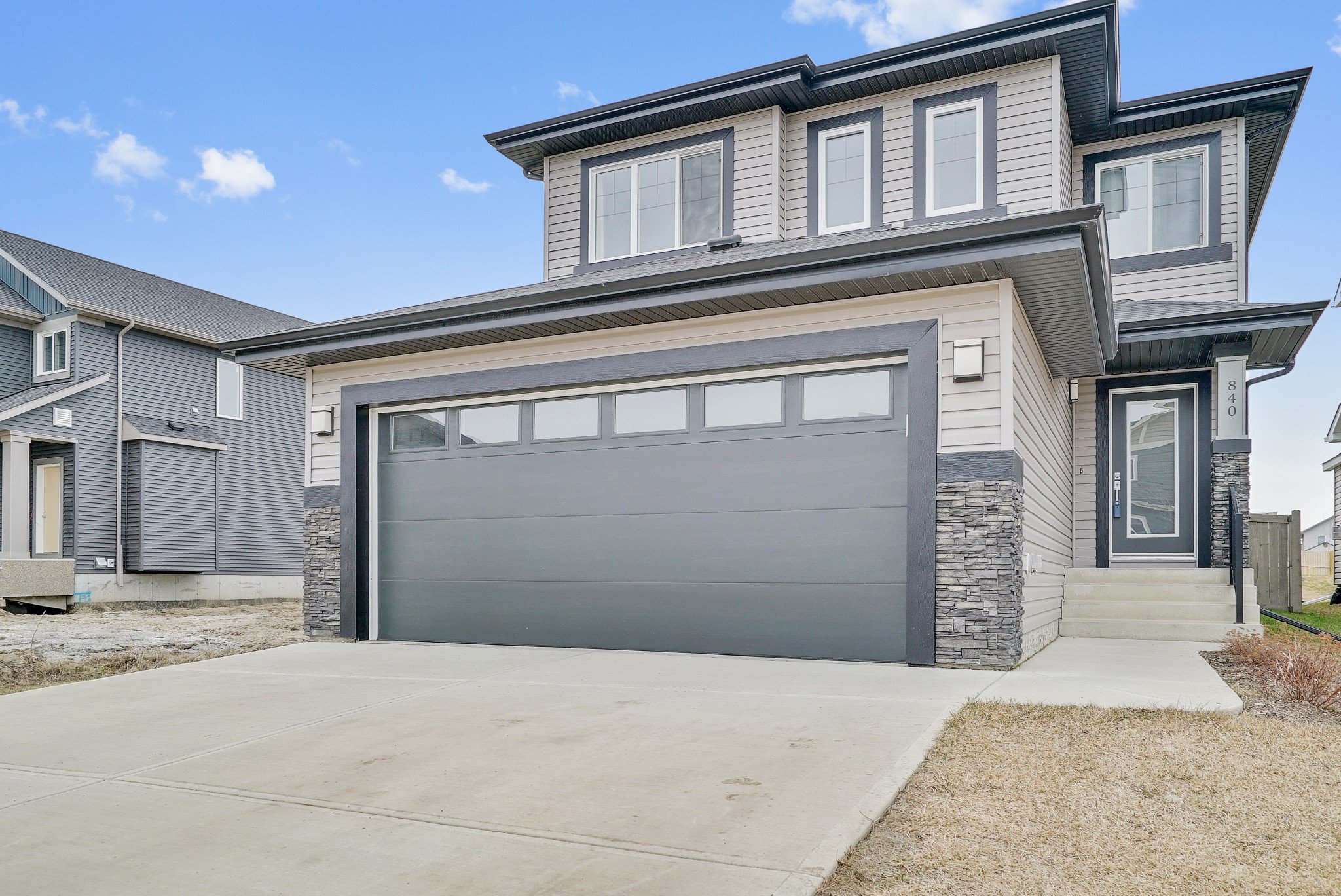 Main Photo: 840 Crystallina Nera Way NW in Edmonton: Crystallina Nera West House for sale : MLS®# E4152915