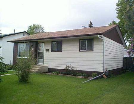 Main Photo: 37 NAKOMIS: Residential for sale (Canada) : MLS®# 2708447
