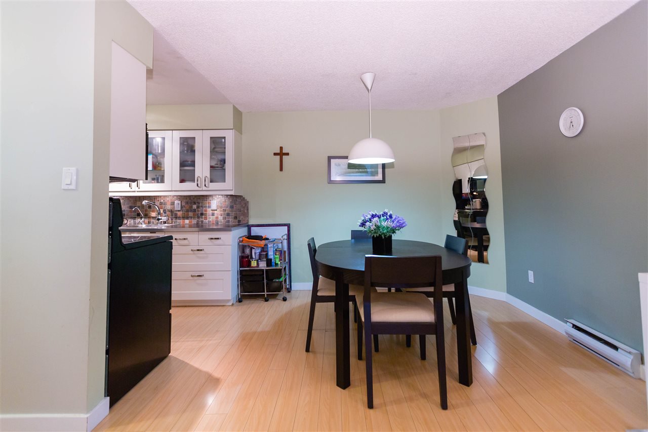 Main Photo: 108 6651 LYNAS LANE in Richmond: Riverdale RI Condo for sale : MLS®# R2101845