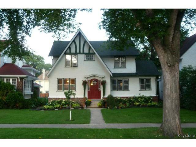Main Photo: 82 Cordova Street in WINNIPEG: River Heights / Tuxedo / Linden Woods Residential for sale (South Winnipeg) : MLS®# 1420748