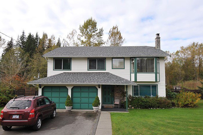 Main Photo: 9013 HAMMOND STREET in Mission: Mission BC House for sale : MLS®# R2010856