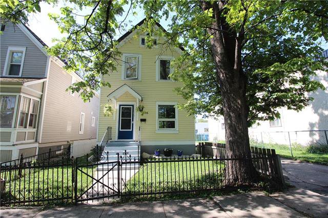 Main Photo: 398 St John's Avenue in Winnipeg: North End Residential for sale (4C) : MLS®# 1921646