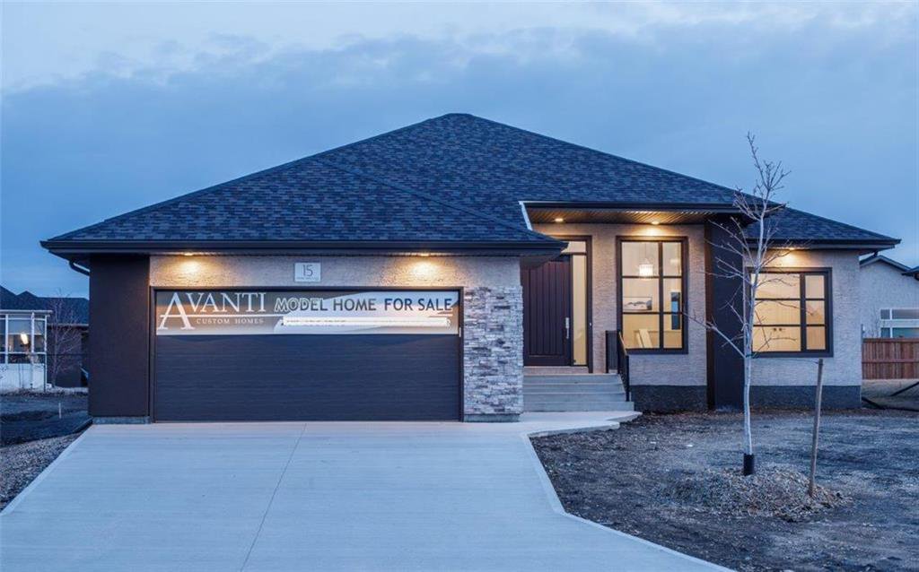 Main Photo: 15 Prairie Grass Lane in Oak Bluff: RM of MacDonald Residential for sale (R08) : MLS®# 202000930