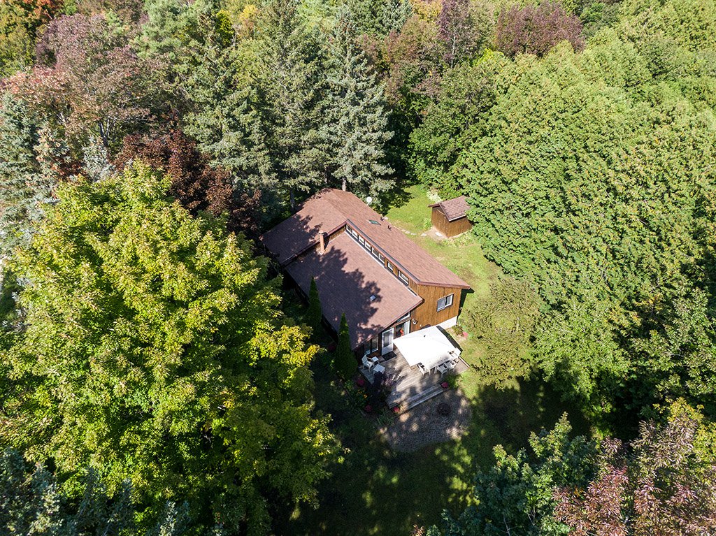 Main Photo: : House for sale : MLS®# 40025464