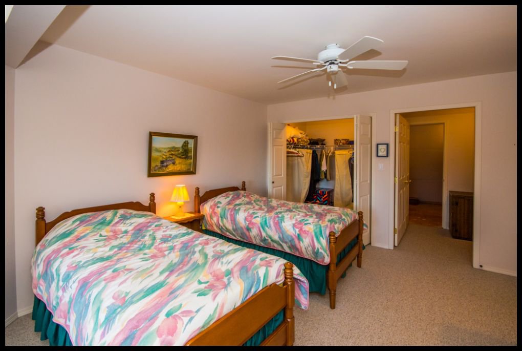 3901 Northwest 60 Street in Salmon Arm Gleneden House for sale (NW