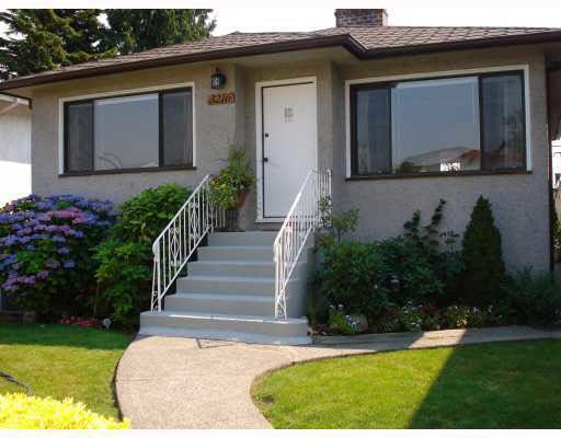 Main Photo: 3216 VENABLES STREET in Vancouver: Renfrew VE House for sale (Vancouver East) : MLS®# R2028467
