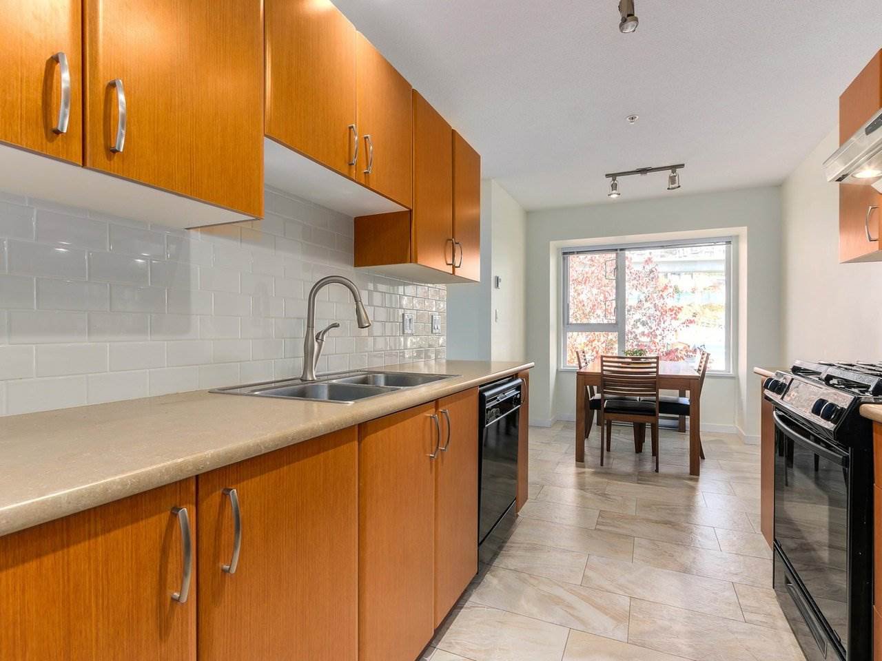 Main Photo: 306 4783 DAWSON STREET in Burnaby: Brentwood Park Condo for sale (Burnaby North) : MLS®# R2317225