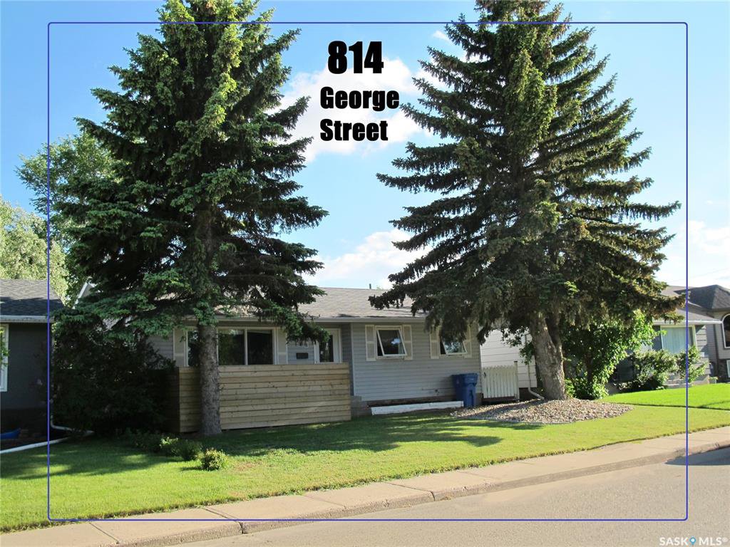 Main Photo: 814 George Street in Estevan: Hillside Residential for sale : MLS®# SK811664