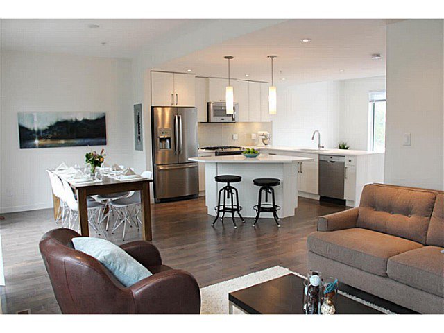 Main Photo: SL17 41488 BRENNAN Road in Squamish: Brackendale 1/2 Duplex for sale in "RIVENDALE" : MLS®# V1006849