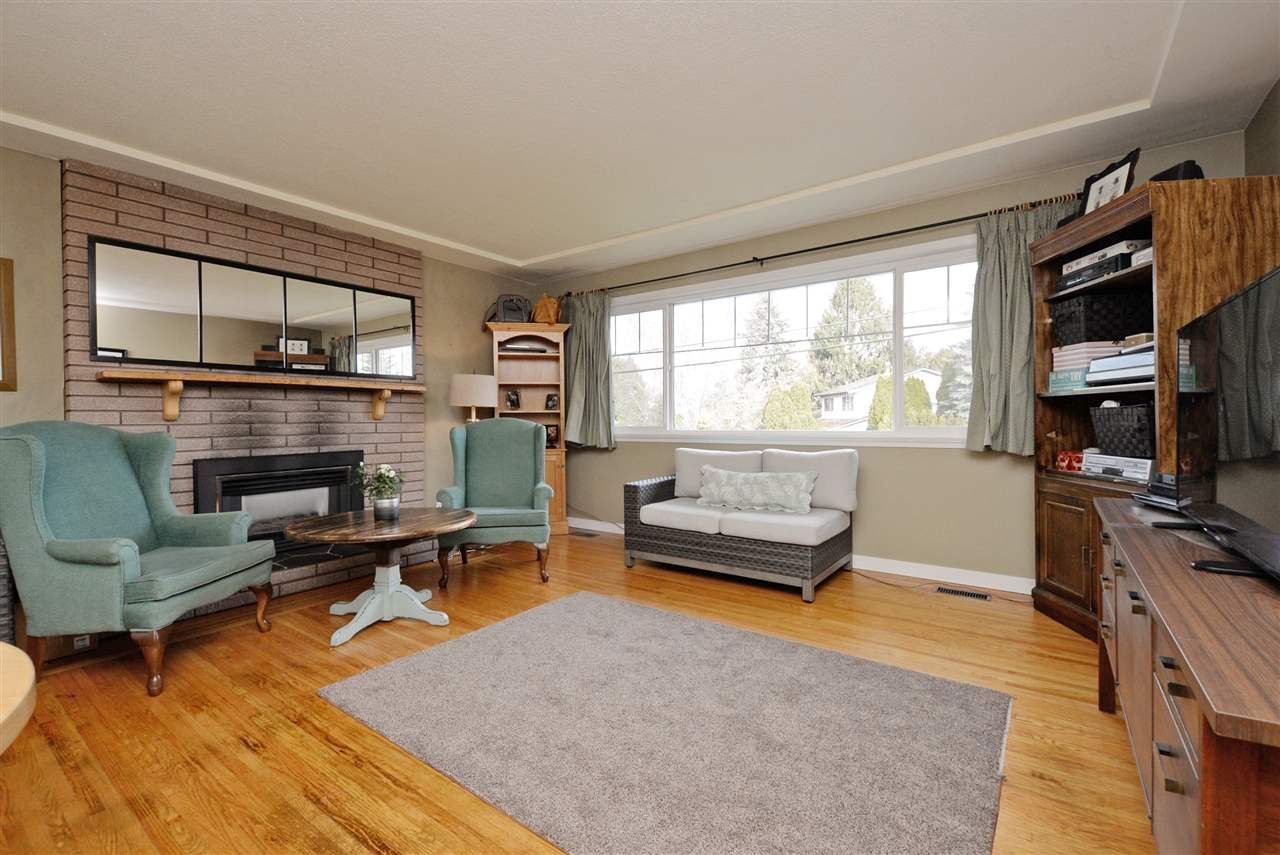Main Photo: 5166 44 AVENUE in Delta: Ladner Elementary House for sale (Ladner) : MLS®# R2239309