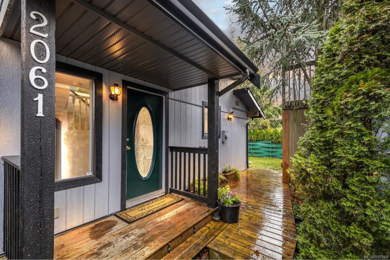 Main Photo: 2061 N Kennedy St in : Sk Sooke Vill Core House for sale (Sooke) : MLS®# 858944
