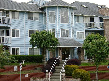 Main Photo: 217 - 11510 225TH ST in Maple Ridge: Condo for sale (Canada) : MLS®# V593920