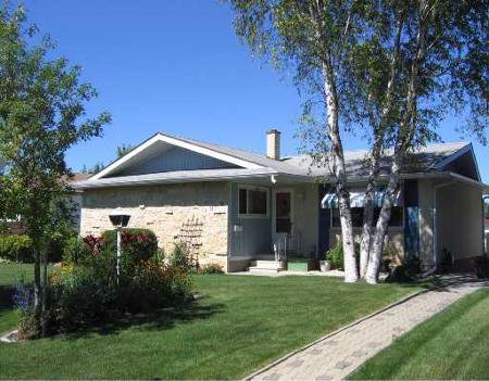Main Photo: 1019 MONCTON AVE.: Residential for sale (East Kildonan) : MLS®# 2814469