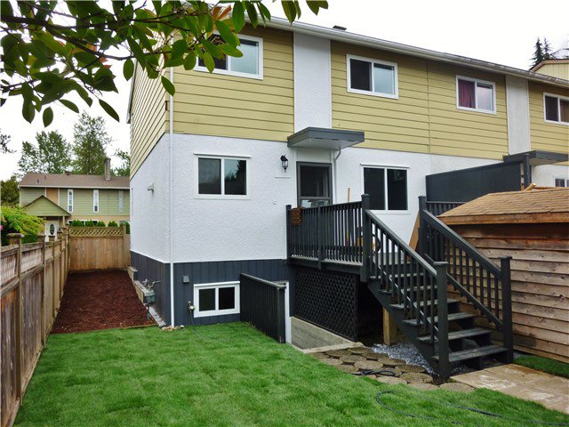 Main Photo: 2121 ROSELYNN WY in Port Coquitlam: Mary Hill Condo for sale : MLS®# V1134922