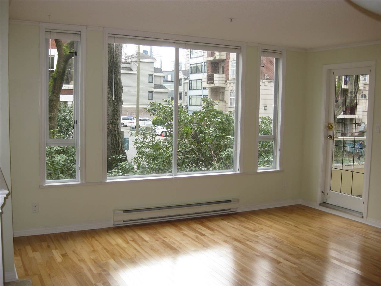 Main Photo: 212 1230 HARO STREET in Vancouver: West End VW Condo for sale (Vancouver West) : MLS®# R2143624