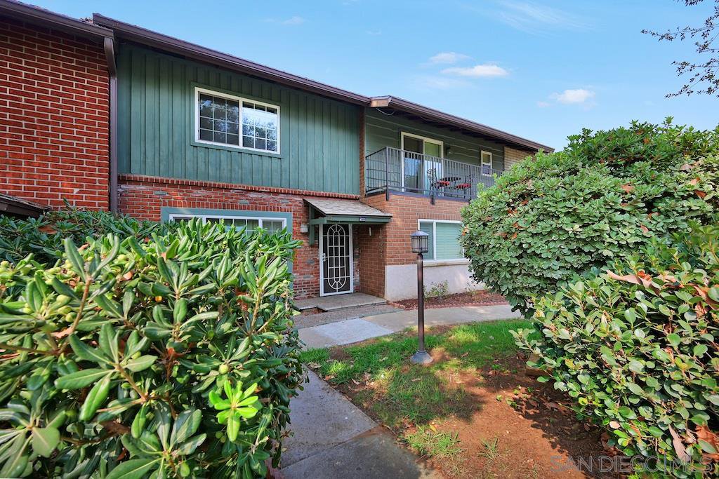 Main Photo: EL CAJON Townhouse for sale : 2 bedrooms : 749 S Mollison #23