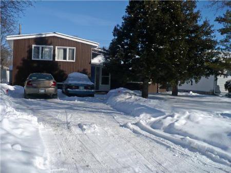 Main Photo: 91 Coralberry Ave.: Residential for sale (Canada) : MLS®# 1003170