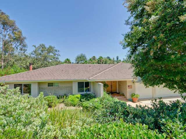 Main Photo: SOUTH ESCONDIDO House for sale : 3 bedrooms : 769 Mockingbird Circle in Escondido