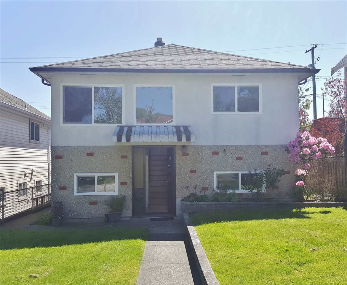 Main Photo: 2942 E GEORGIA STREET in Vancouver: Renfrew VE House for sale (Vancouver East) : MLS®# R2263957
